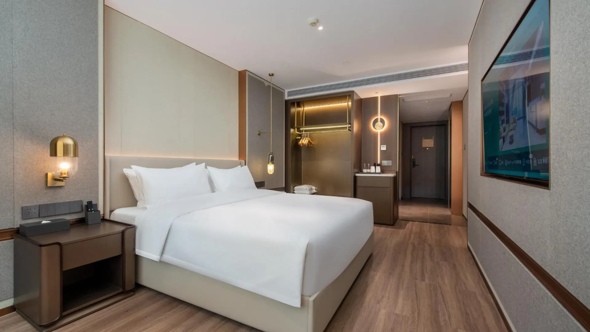 Shenzhen Bao 'An Airport Meilun Hotel 4*,  China